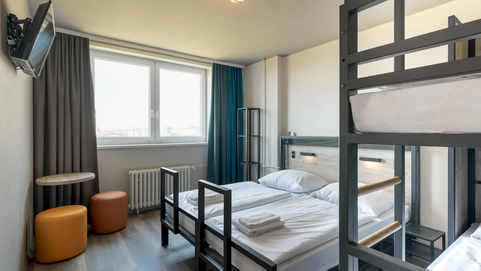 Albergue A&O Prague Metro Strizkov Hostal